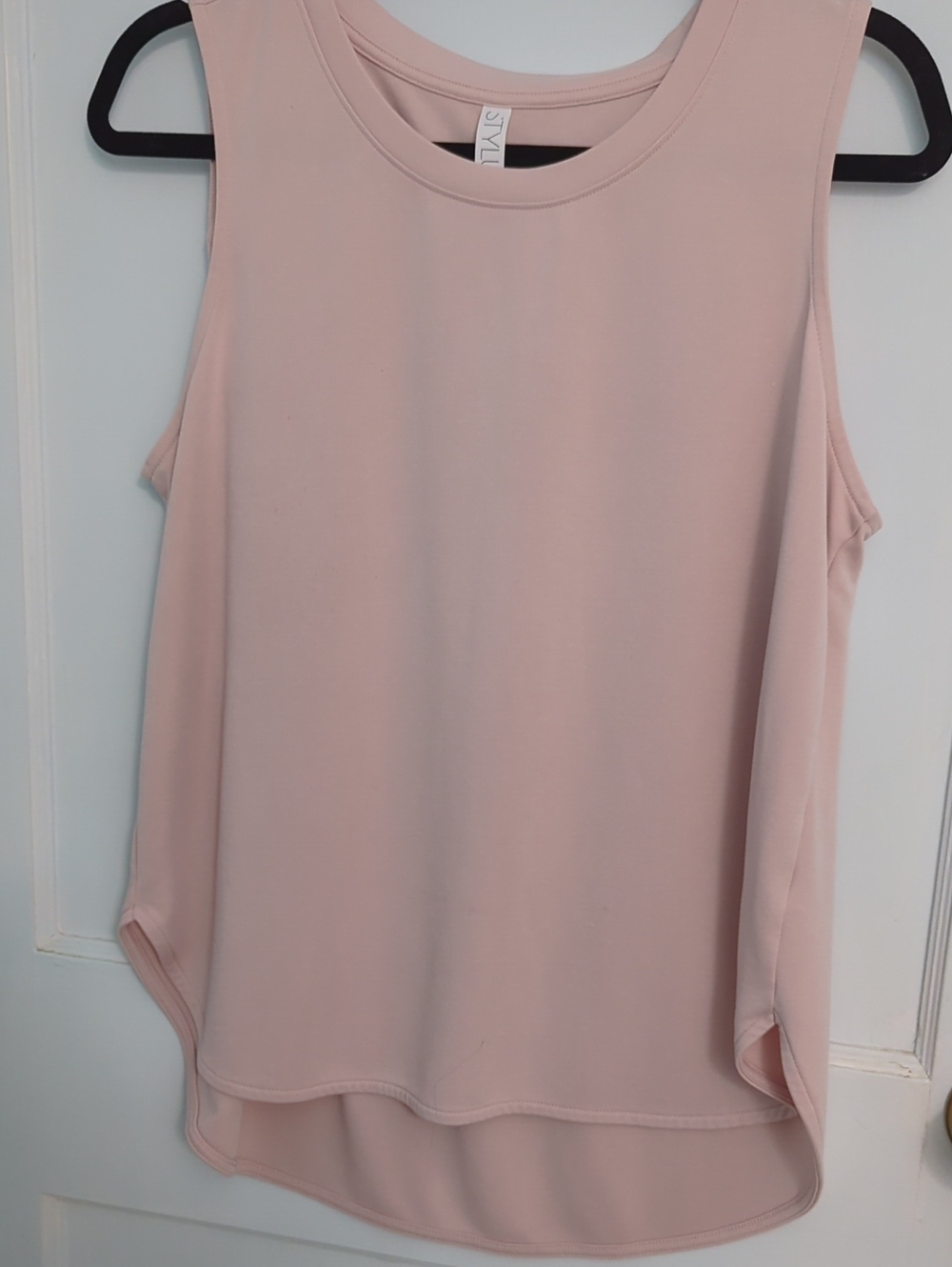 STYLUS Sz L Scoop Neck Tank Top - Blush Pink